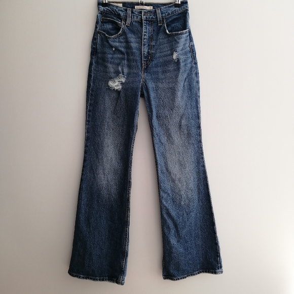 Levi's 70s High Flare Jeans Size 25 Premium Denim in Take It Out Dark - Picture 2 of 16